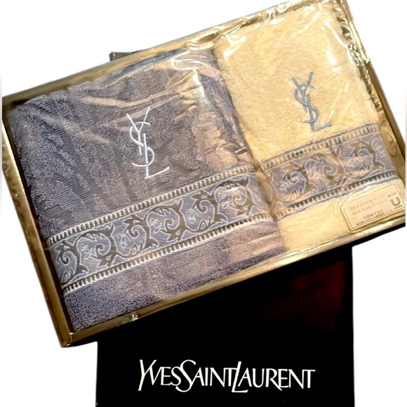 Yves Saint Laurent Towel Set - Picture 1 of 4